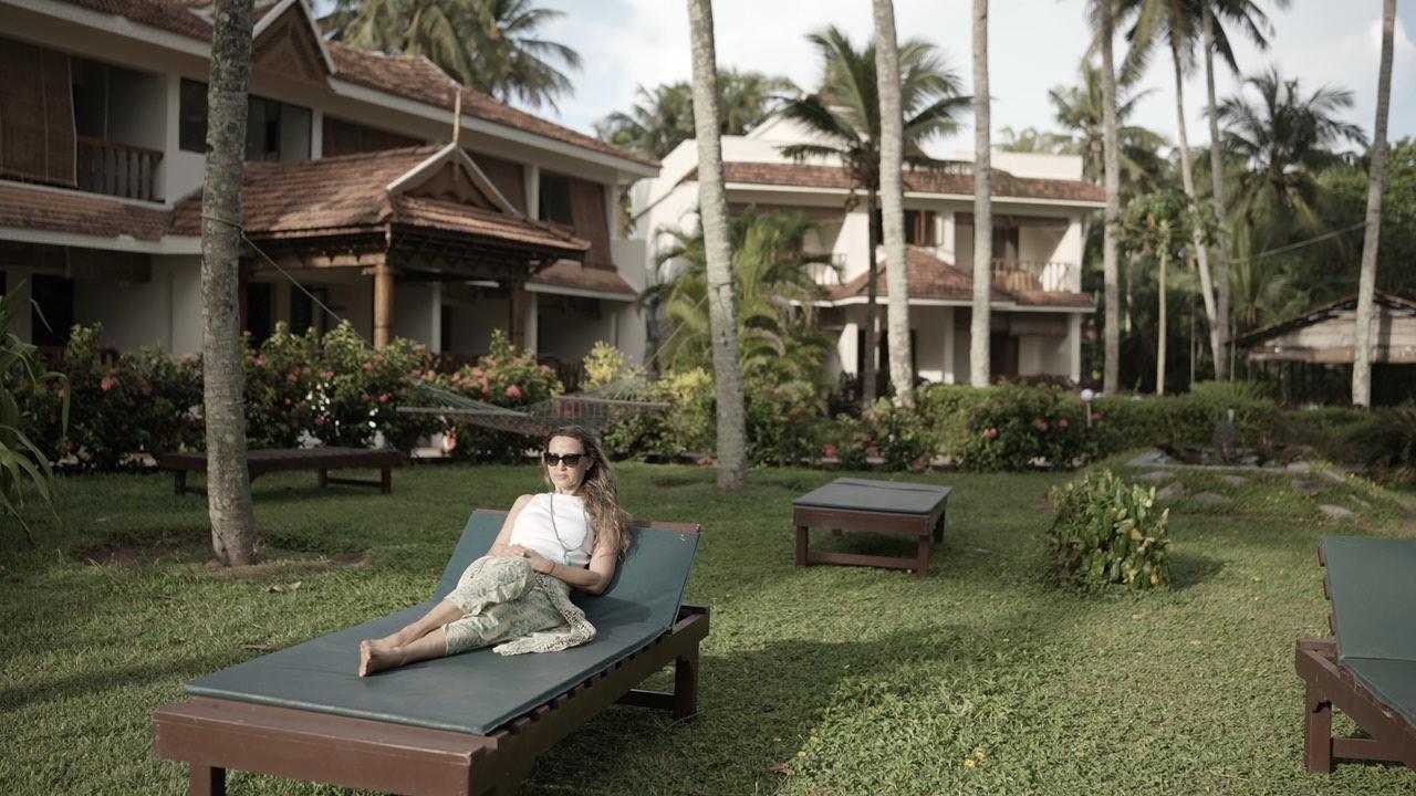 Beachfront Retreat 3